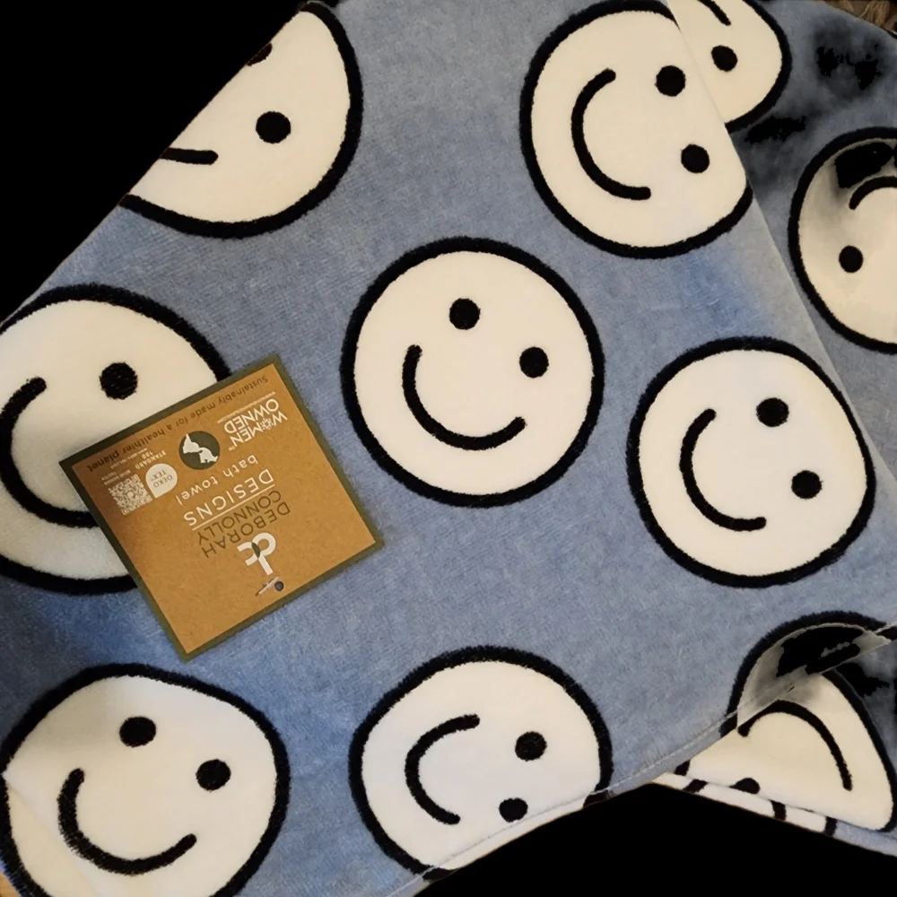 Deborah Connolly Oeko-Tex 2 Bath Towels Smiles Gift